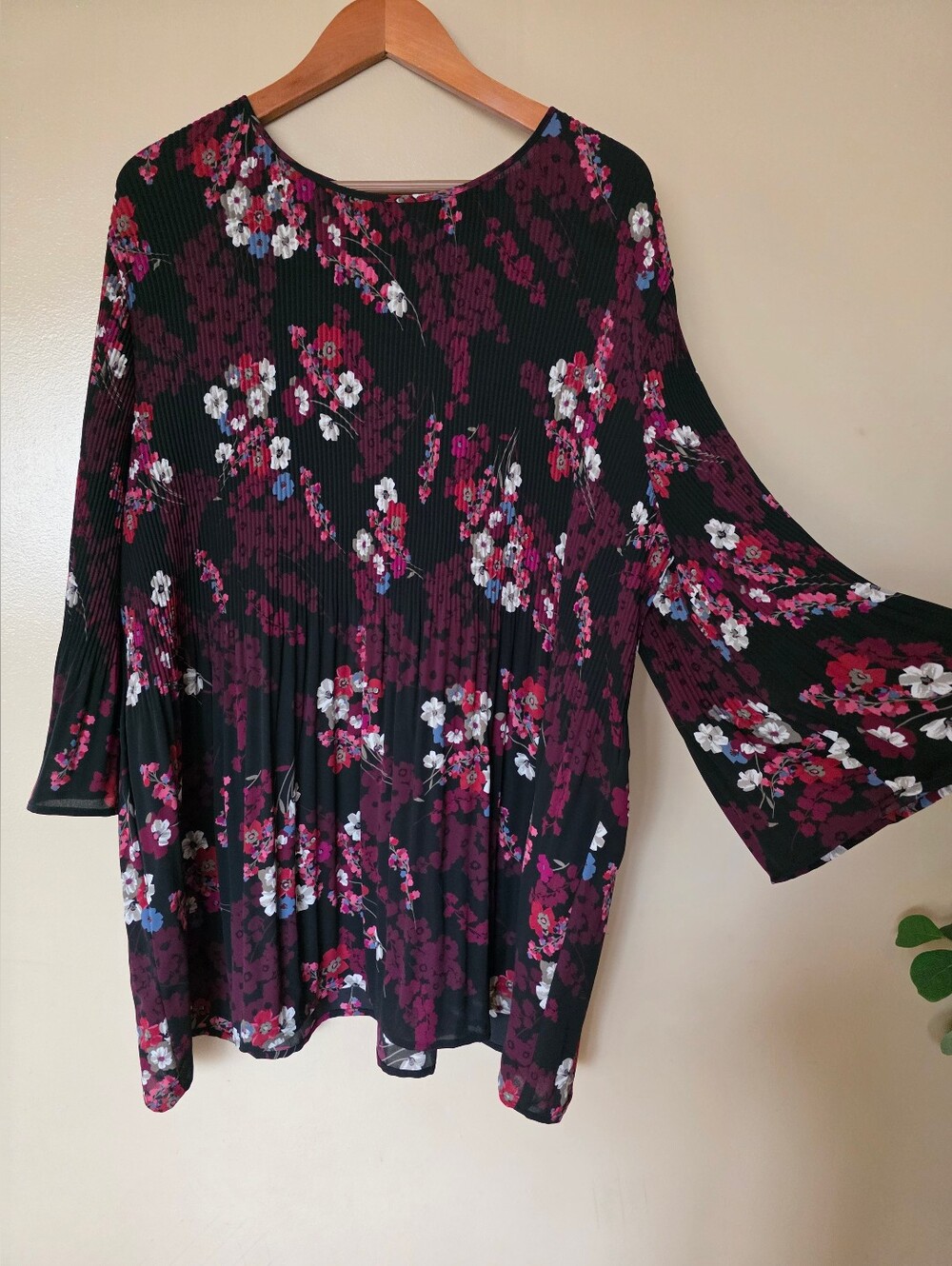 J Jill Dark Floral Pleated Tunic Top Plus Sz 3X Careerwear Feminine Office Work